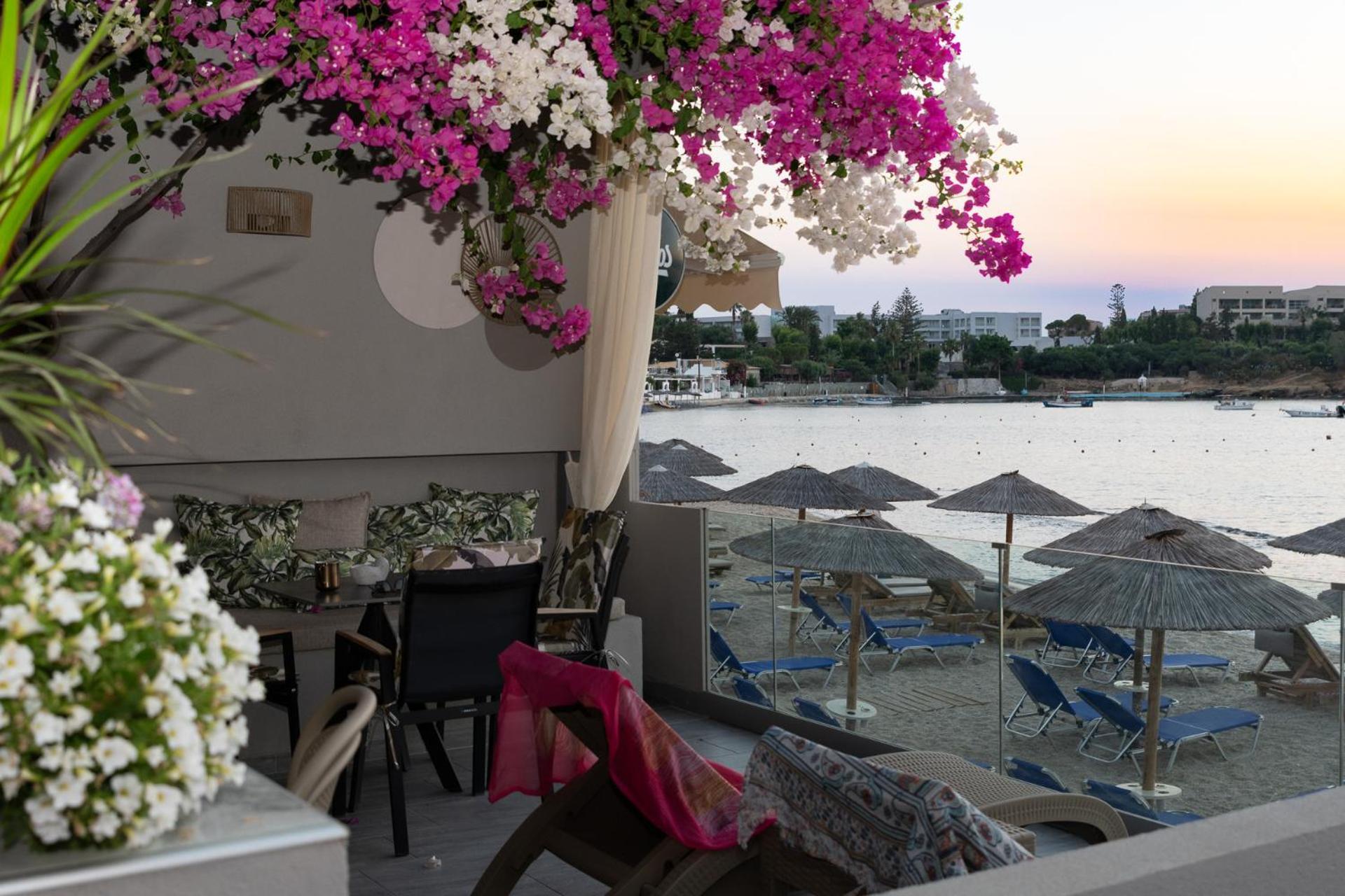 Buganvilla-Sea Front Villas Agia Pelagia  Exterior foto