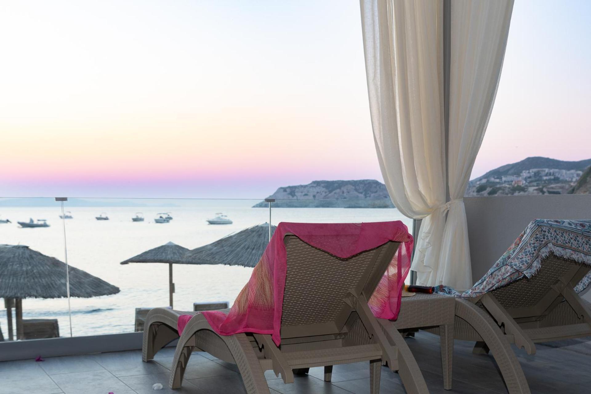 Buganvilla-Sea Front Villas Agia Pelagia  Exterior foto